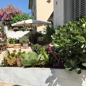 Lisa 2*, Viareggio Italy